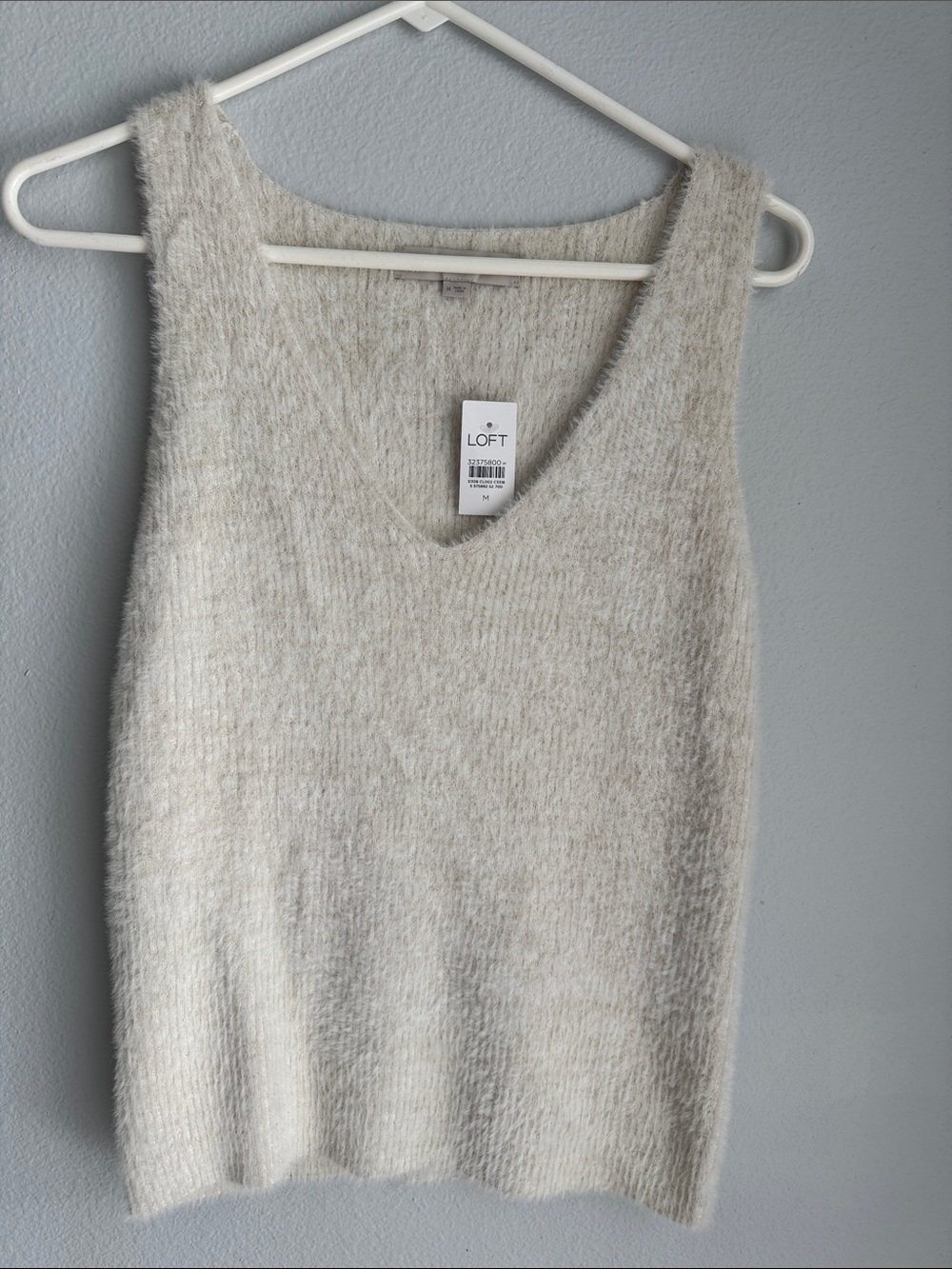 LOFT Plush V-Neck sweater sz M